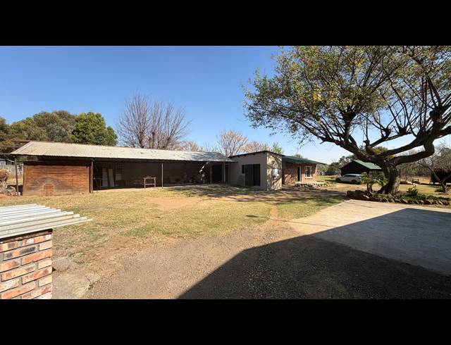 22,150M² SMALLHOLDING FOR SALE IN MARISTER
